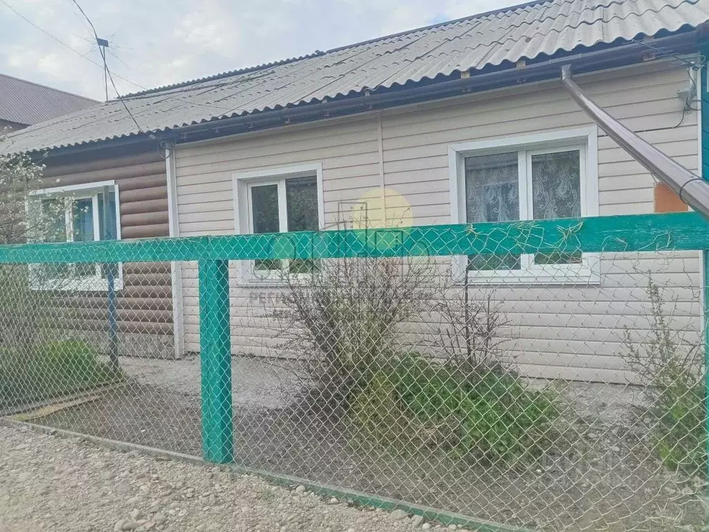 Дом в Иркутская область, Иркутский муниципальный округ, пос. Дзержинск ... - Фото 1