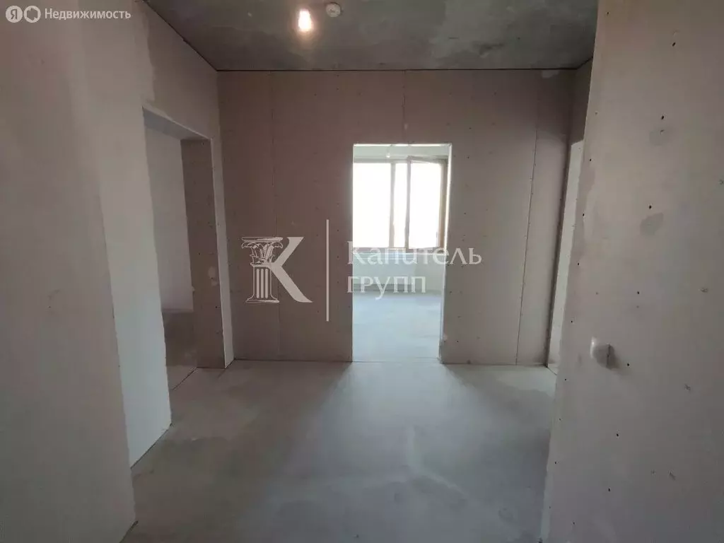 2-комнатная квартира: Тюмень, улица Муравленко, 9к1 (82.5 м) - Фото 1