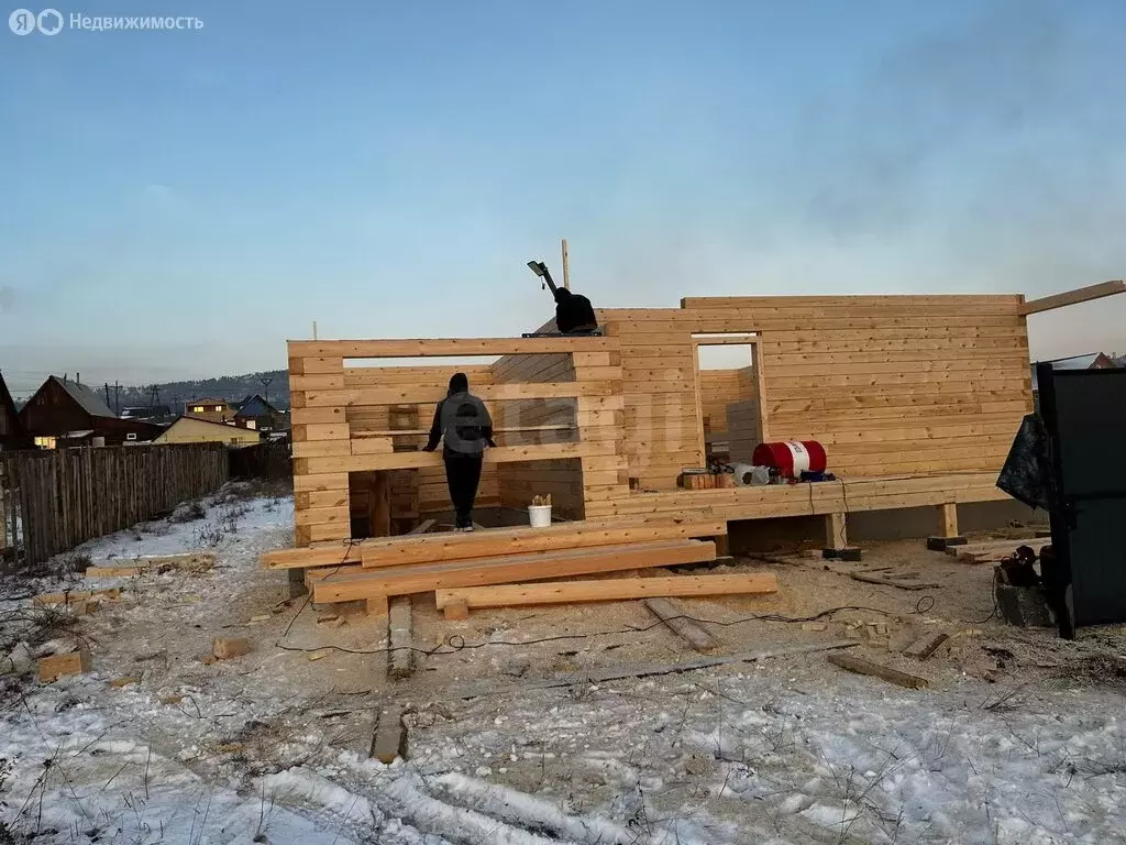 Дом в село Нижний Саянтуй, ДНТ Багульник, 1-й квартал (245 м) - Фото 2