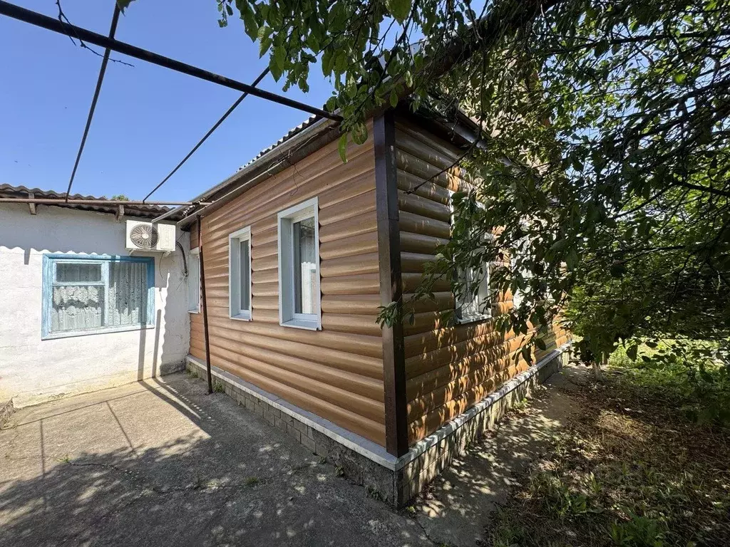 Дом в Краснодарский край, Белореченский район, Первомайское с/пос, ... - Фото 1