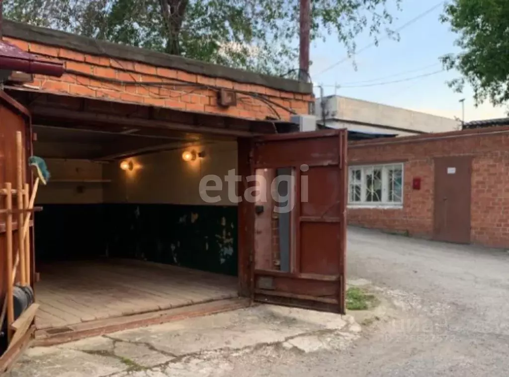 Гараж в Тюменская область, Тюмень Севастопольская ул., 8 (21 м) - Фото 1