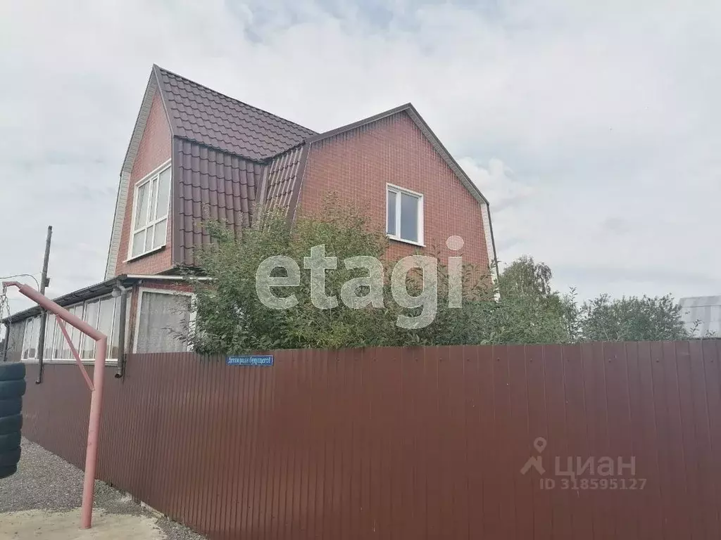 Дом в Томская область, Томск пос. Кузовлево, Школьная ул. (100 м) - Фото 1
