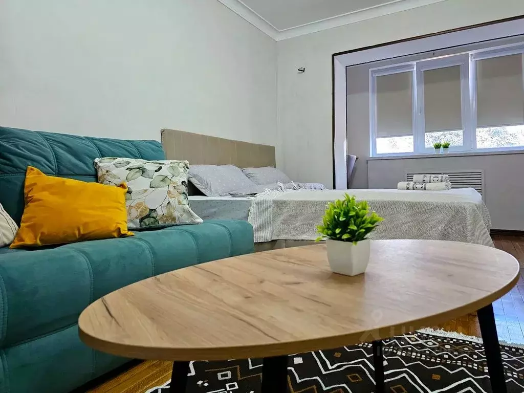 2-к кв. Кабардино-Балкария, Нальчик ул. Карашаева, 5 (50.0 м) - Фото 1