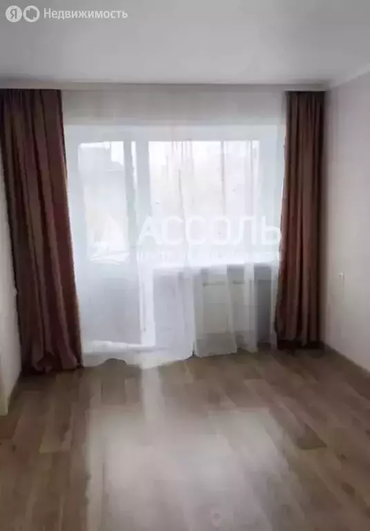 3-комнатная квартира: Омск, Космический проспект, 25 (47 м) - Фото 0