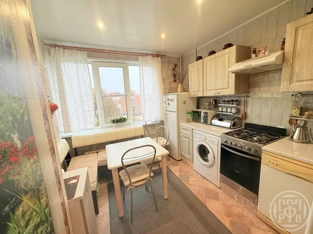 3-к кв. Ленинградская область, Выборгский район, пос. Первомайское ул. ... - Фото 2