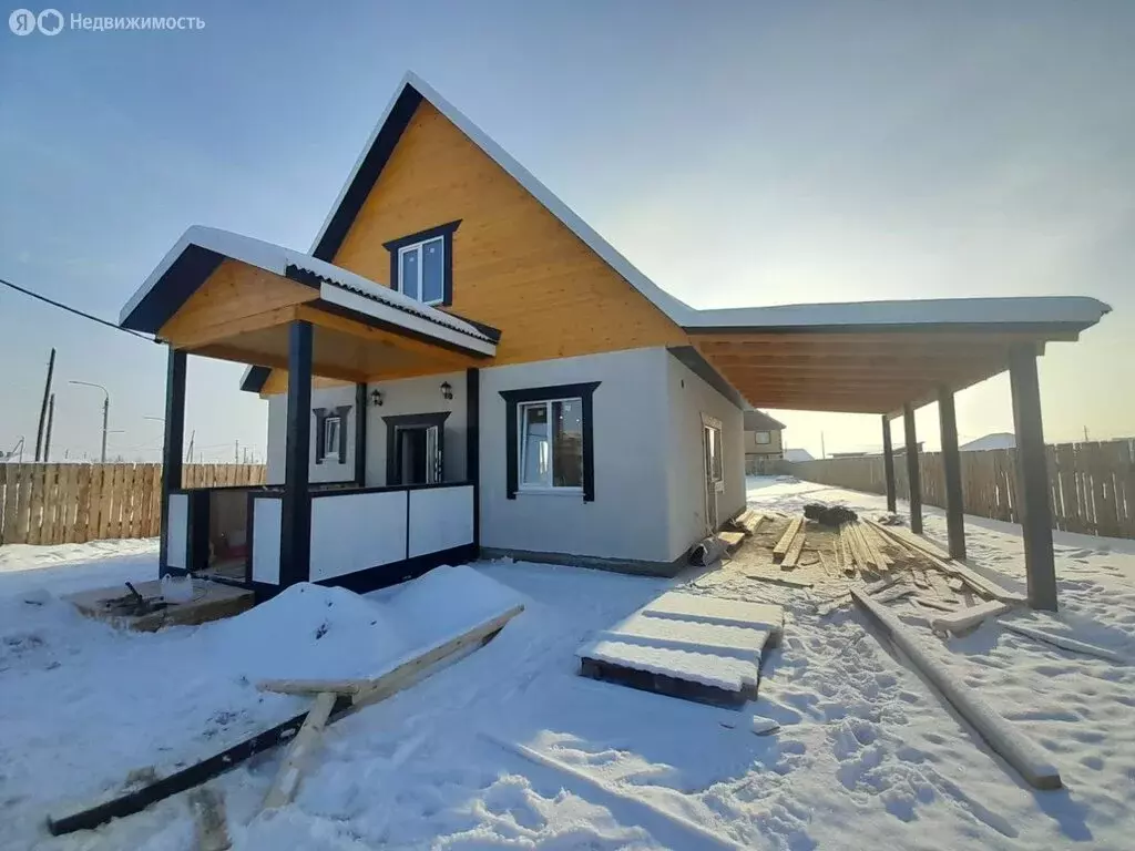 Дом в село Урик, Степной переулок (100 м) - Фото 1