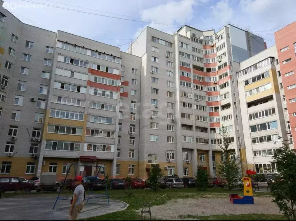 2-комнатная квартира: Тюмень, улица Василия Гольцова, 10 (72 м) - Фото 0