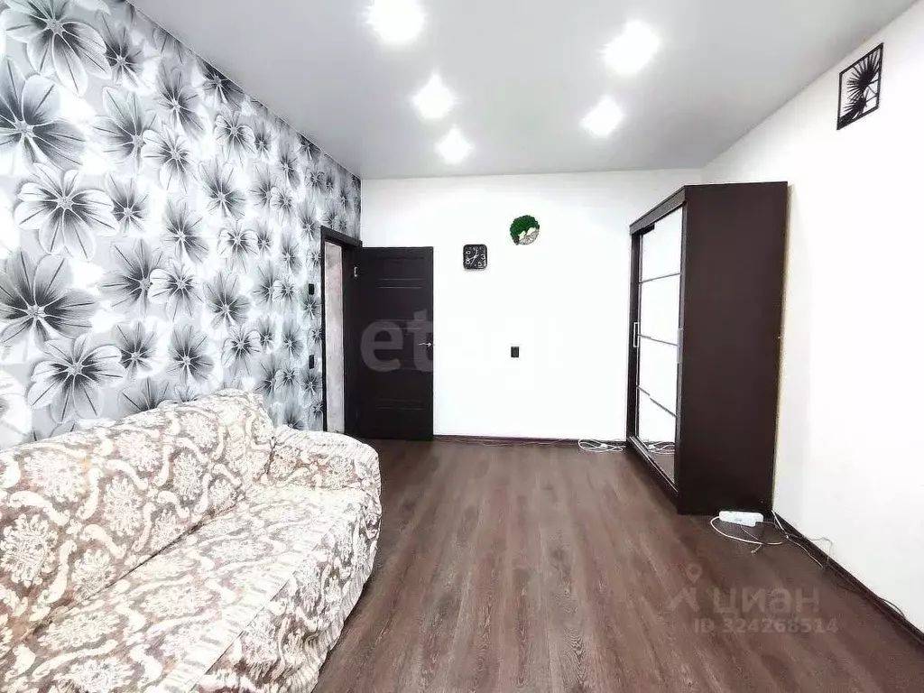 2-к кв. Хабаровский край, Николаевск-на-Амуре Пионерская ул., 74 (52.0 ... - Фото 1