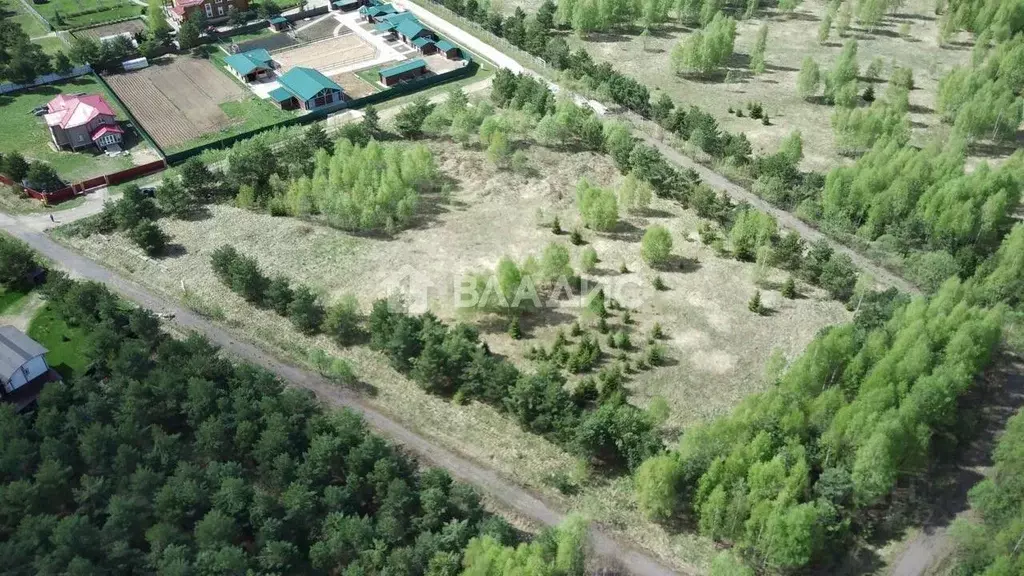 Участок в Калужская область, Боровский район, Совьяки с/пос, д. Лучны ... - Фото 0