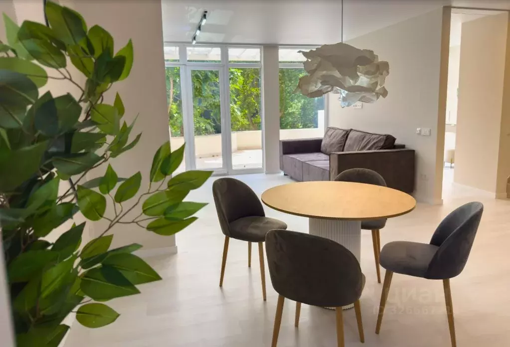 2-к кв. Крым, Алушта муниципальный округ, Партенит пгт ул. Прибрежная, ... - Фото 1