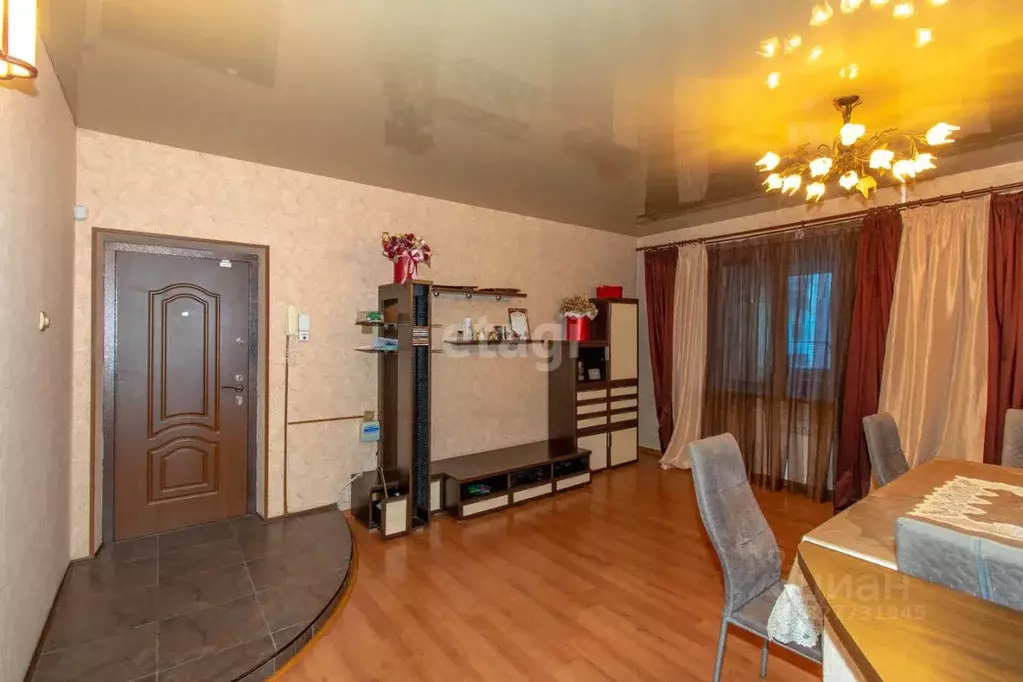 3-к кв. Тюменская область, Тюмень ул. Муравленко, 5 (75.4 м) - Фото 1