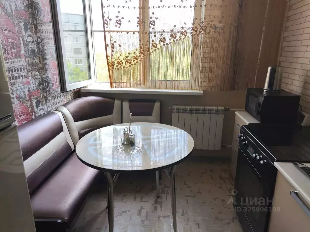 1-к кв. Самарская область, Тольятти 10-й кв-л, бул. Луначарского, 5 ... - Фото 1