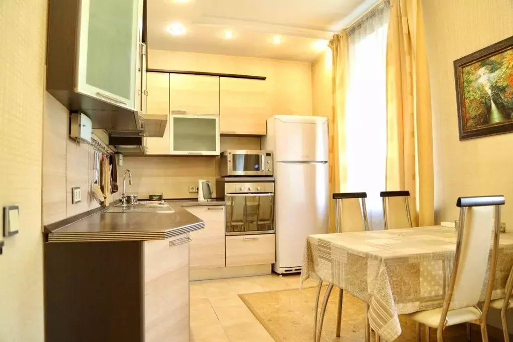 3-к кв. Иркутская область, Иркутск ул. Богдана Хмельницкого, 33 (82.1 ... - Фото 1