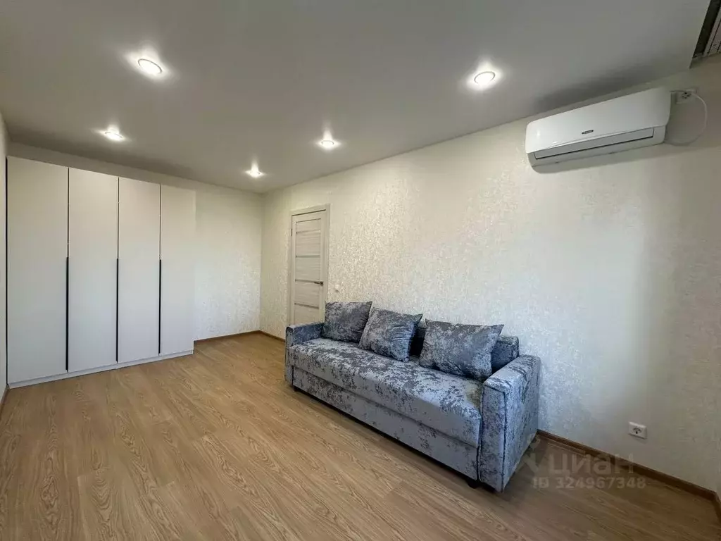 1-к кв. Татарстан, Казань ул. Александра Курынова, 4к3 (33.0 м) - Фото 1