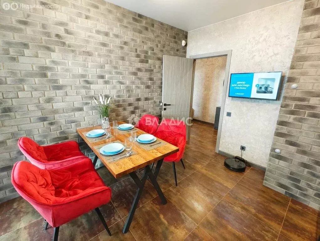 3-комнатная квартира: Калининград, Крымский проезд, 2 (91.9 м) - Фото 2