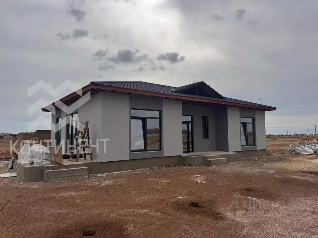 Дом в Крым, Евпатория Яшлык жилмассив, 173 (141 м) - Фото 1