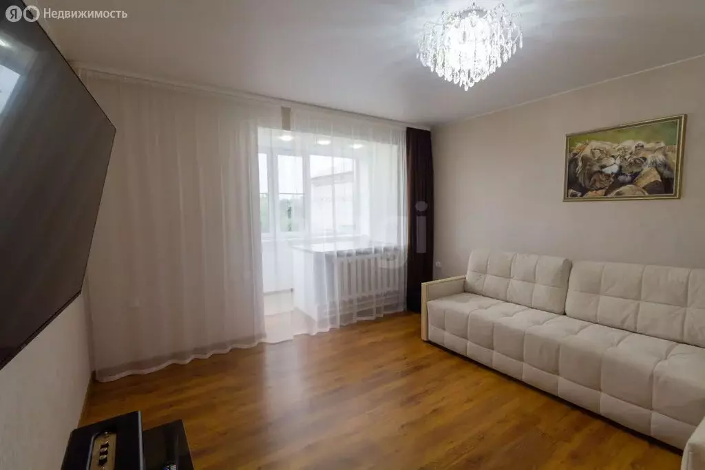 3-комнатная квартира: Ялуторовск, улица Свободы, 18 (65 м) - Фото 1