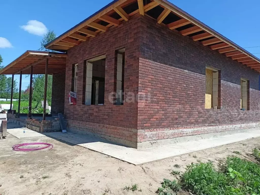 Дом в Калужская область, Жуковский район, Белоусово городское ... - Фото 2