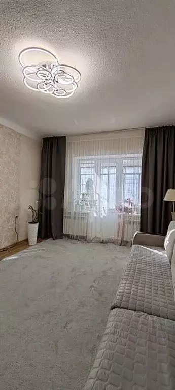 Доля в 3-к. квартире, 87,9м, 2/2эт. - Фото 0