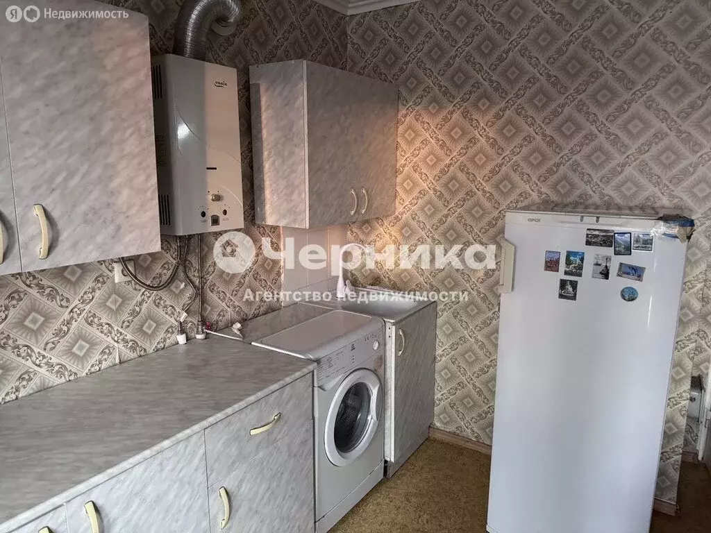 1-комнатная квартира: Новошахтинск, улица Радио, 86 (35 м) - Фото 1