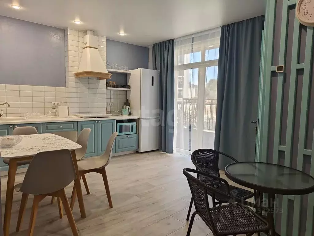 1-к кв. Калининградская область, Пионерский Октябрьская ул., 8 (52.0 ... - Фото 1