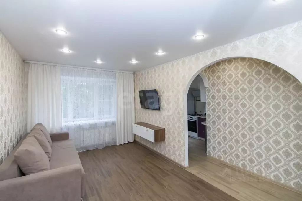 1-к кв. Тюменская область, Тюмень Холодильная ул., 120А (32.2 м) - Фото 1