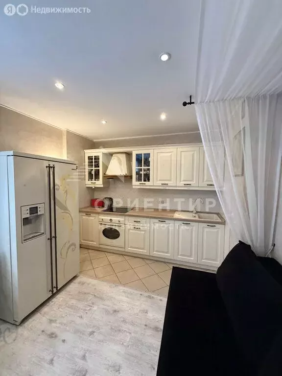 3-комнатная квартира: Екатеринбург, улица Куйбышева, 6 (55.5 м) - Фото 2