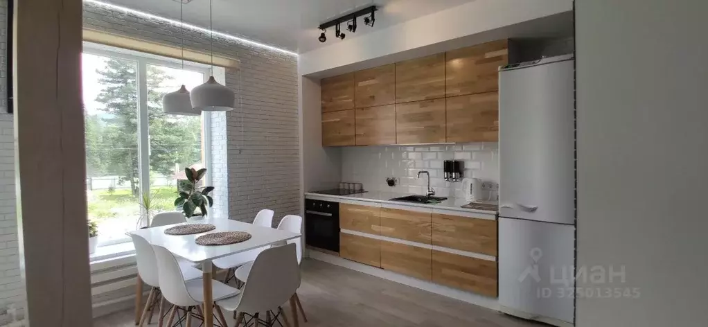 Дом в Алтай, Турочакский район, с. Артыбаш ул. Серебряная, 15 (192 м) - Фото 1