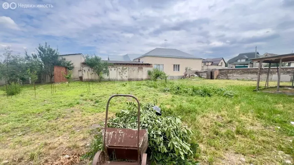 Участок в Чегем, улица Свободы (7.3 м) - Фото 1
