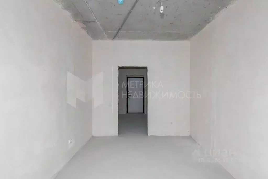 2-к кв. Тюменская область, Тюмень ул. Братьев Бондаревых, 5 (66.6 м) - Фото 1