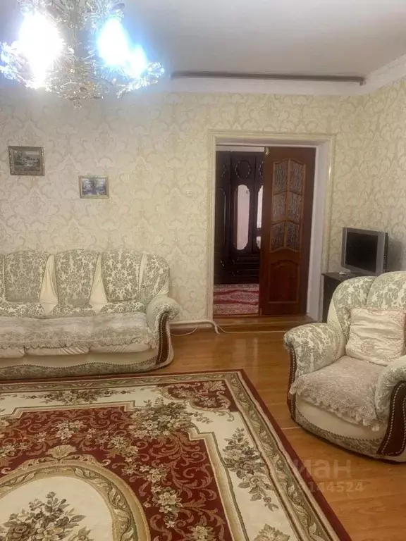 Дом в Чеченская республика, Грозный ул. Г.Х. Митаева, 28 (250 м) - Фото 0