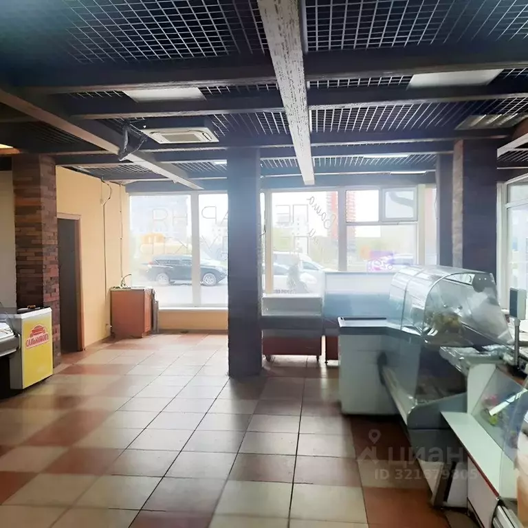 Торговая площадь в Новосибирская область, Новосибирск Большевистская ... - Фото 0