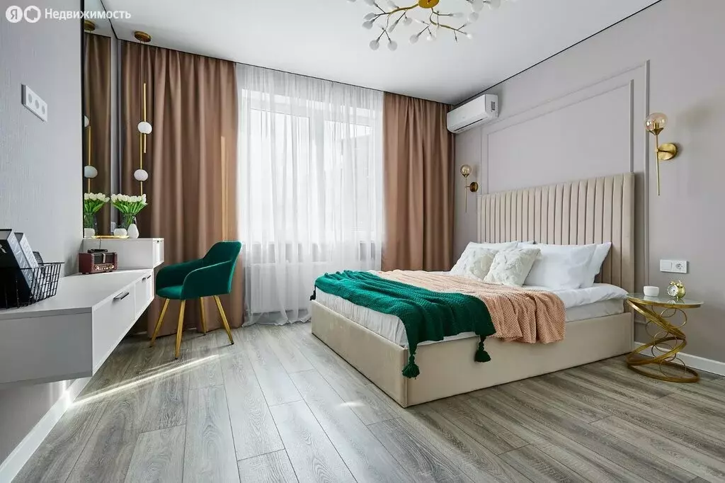 2-комнатная квартира: Краснодар, Домбайская улица, 55к6 (68 м) - Фото 0