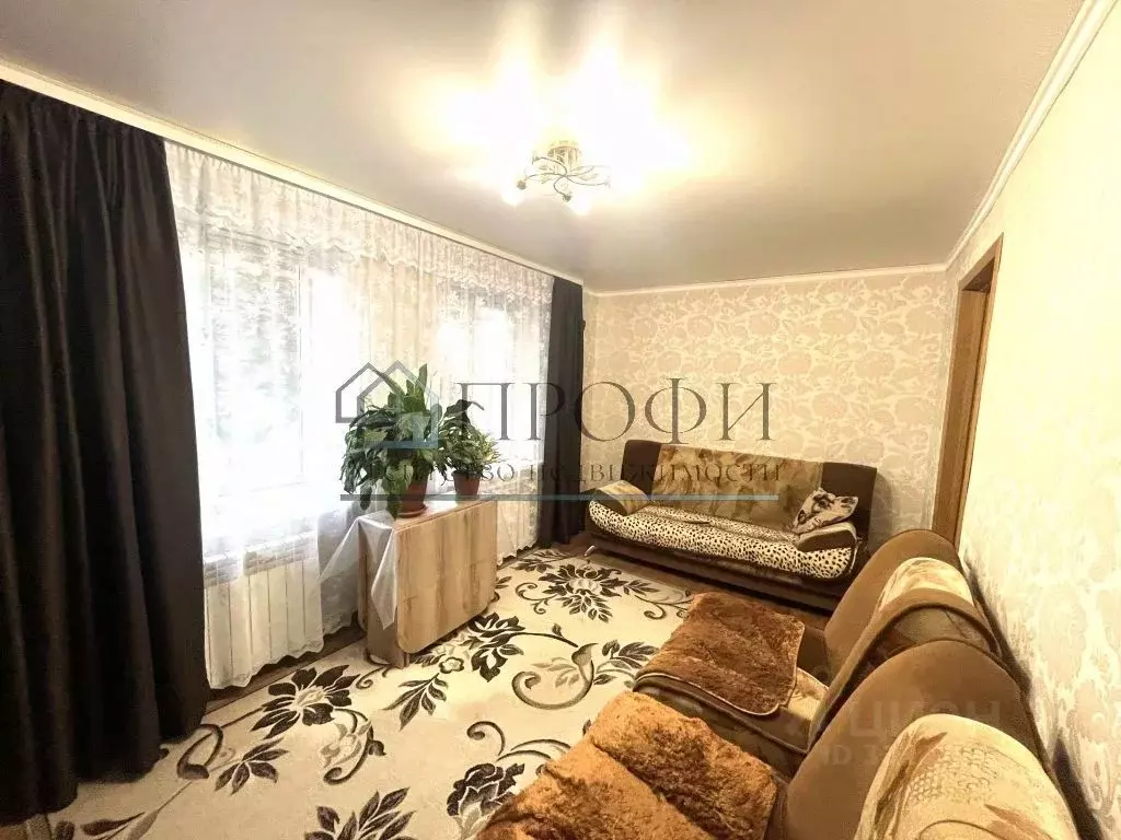 2-к кв. Белгородская область, Новый Оскол ул. Фрунзе, 3 (50.0 м) - Фото 1