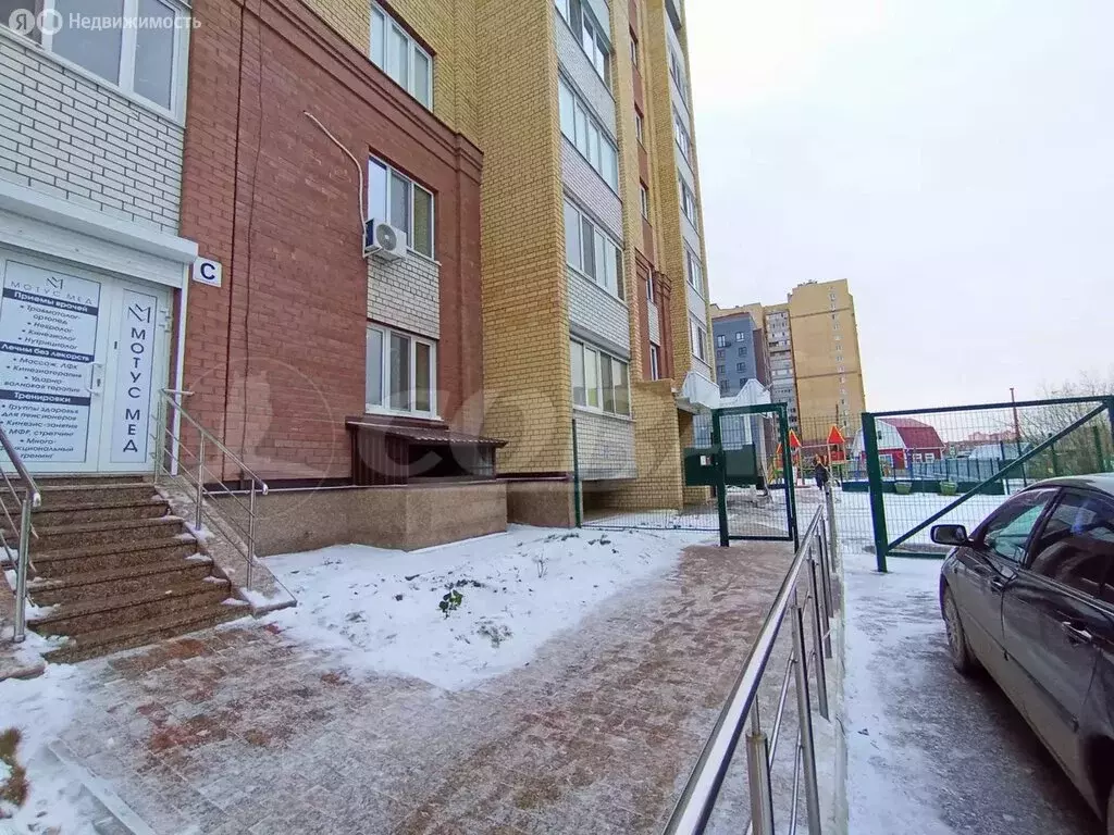 2-комнатная квартира: Тюмень, улица Мельникайте, 138а (63.9 м) - Фото 1