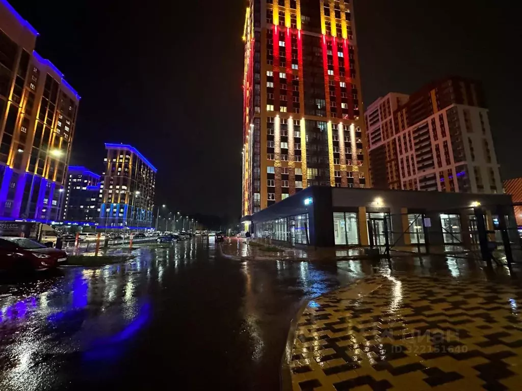 Торговая площадь в Свердловская область, Екатеринбург просп. ... - Фото 1