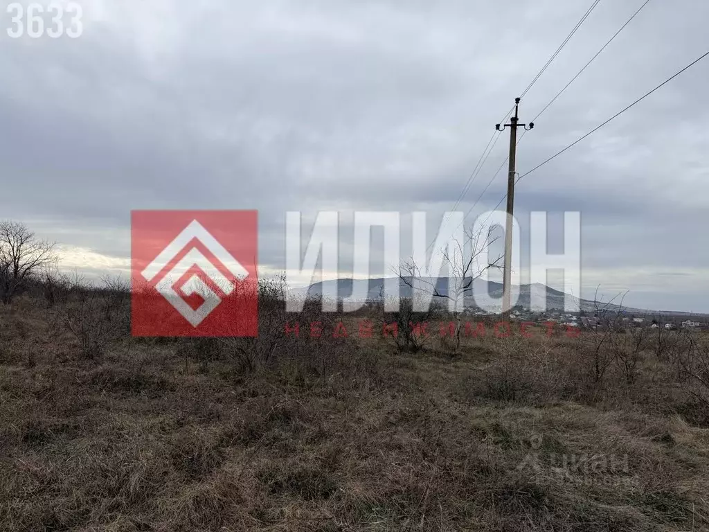 Участок в Крым, Кировский район, Первомайское с/пос, с. Изюмовка ул. ... - Фото 2