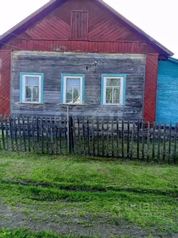 Дом в Вологодская область, Шекснинский муниципальный округ, д. ... - Фото 1