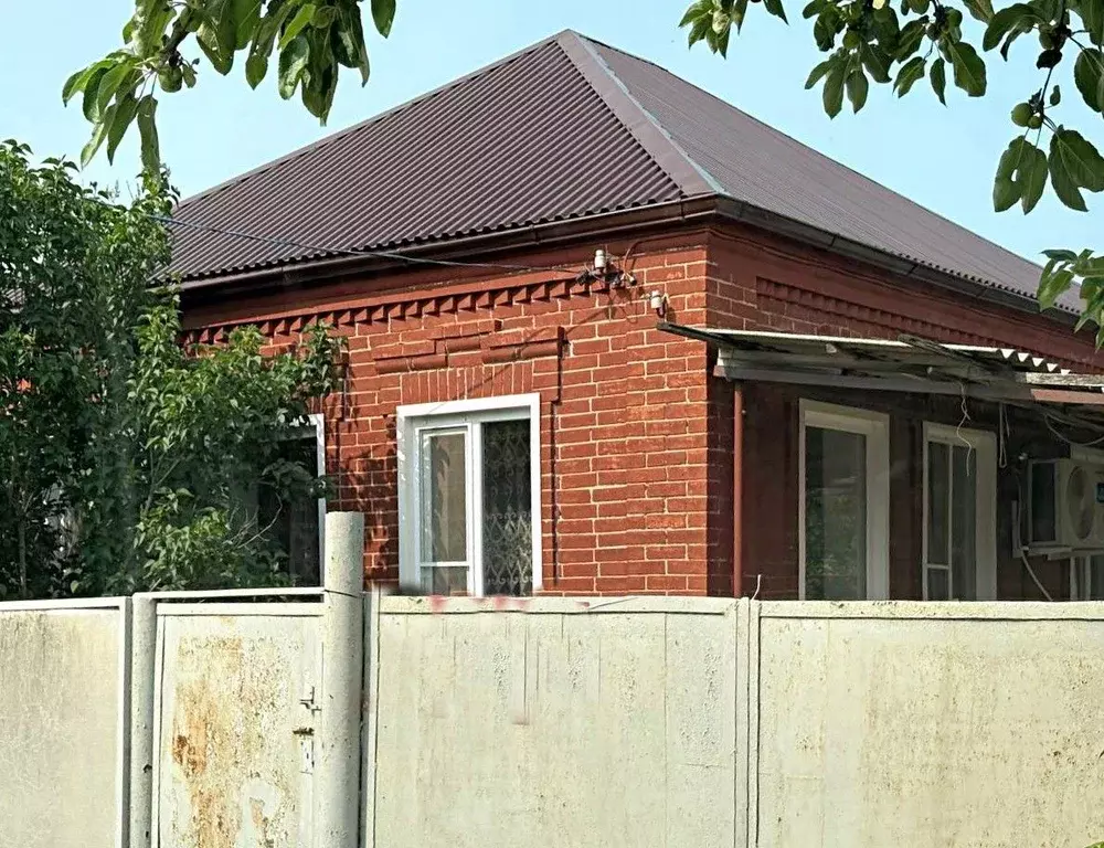 Дом в Краснодарский край, Армавир городской округ, Красная Поляна хут. ... - Фото 0