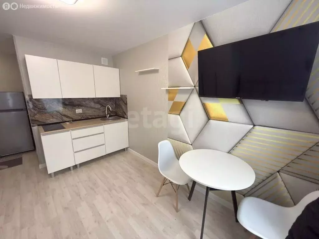 Квартира-студия: Челябинск, улица Захаренко, 2 (17 м) - Фото 1