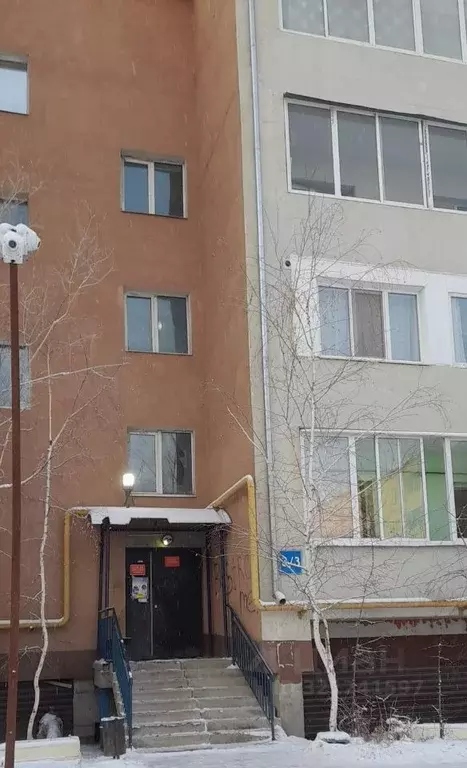 1-к кв. Саха (Якутия), Якутск Ильинка мкр, 3/3 (41.0 м) - Фото 0