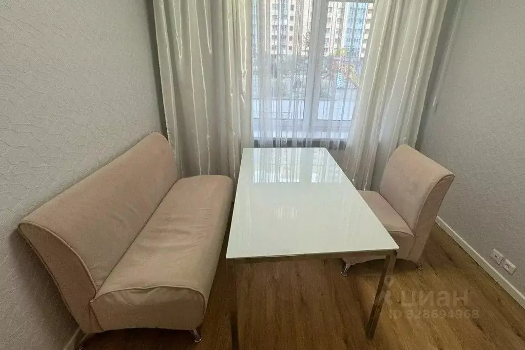 2-к кв. Ленинградская область, Мурино Всеволожский район, пл. ... - Фото 2