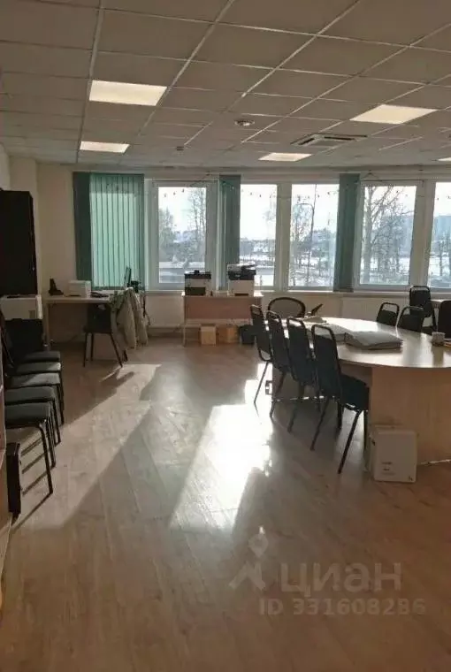 Офис в Санкт-Петербург Октябрьская наб., 10к1 (85 м) - Фото 1