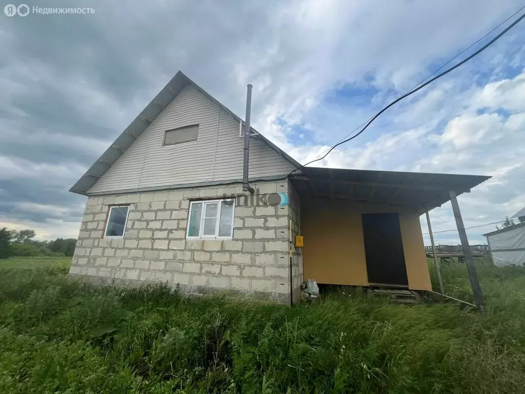 Дом в Нуримановский район, Байгильдинский сельсовет, деревня ... - Фото 0