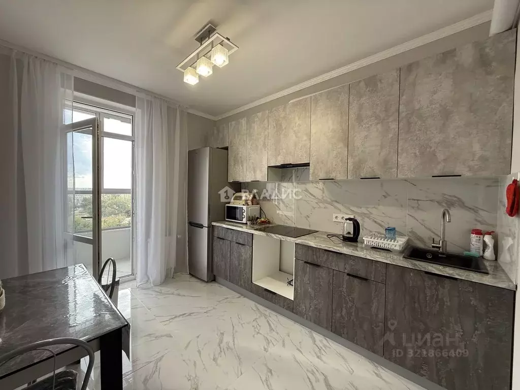 1-к кв. Волгоградская область, Волгоград ул. Имени Джабраила Дабиевича ... - Фото 1