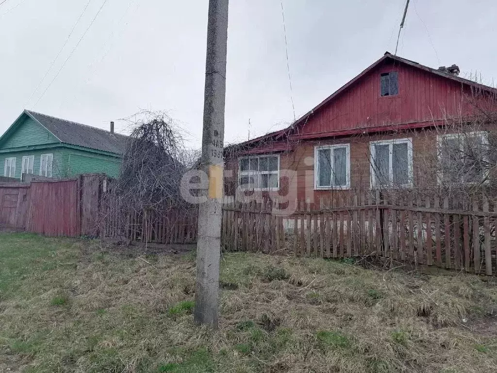 Дом в Брянская область, Климово рп ул. Некрасова (49 м) - Фото 1