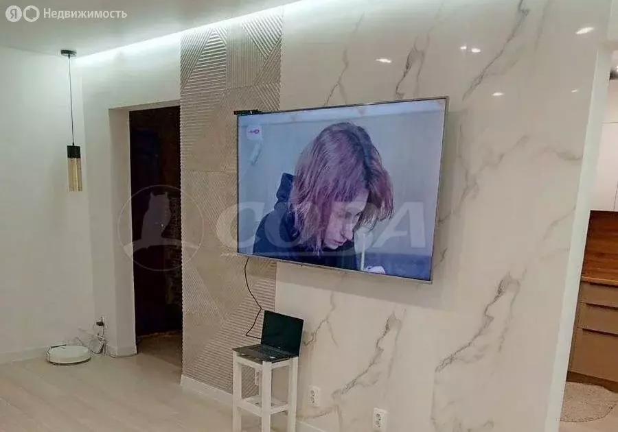 4-комнатная квартира: Тобольск, 7-й микрорайон, 12А (81 м) - Фото 0