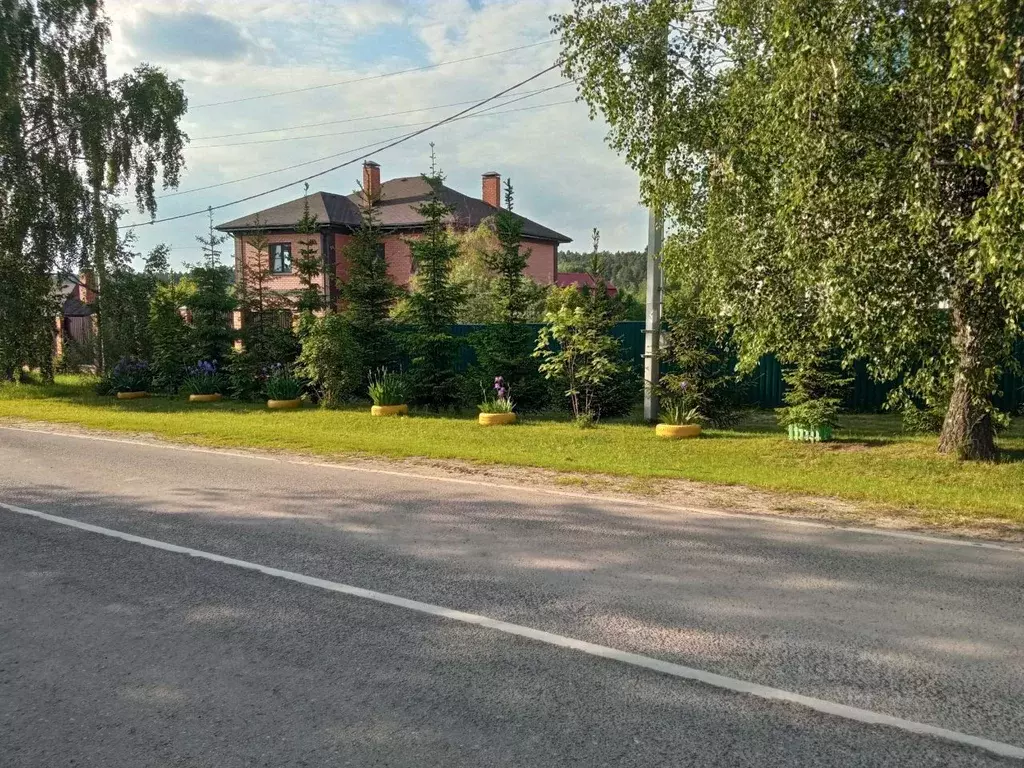 Участок в Московская область, Домодедово городской округ, д. Ивановка ... - Фото 0