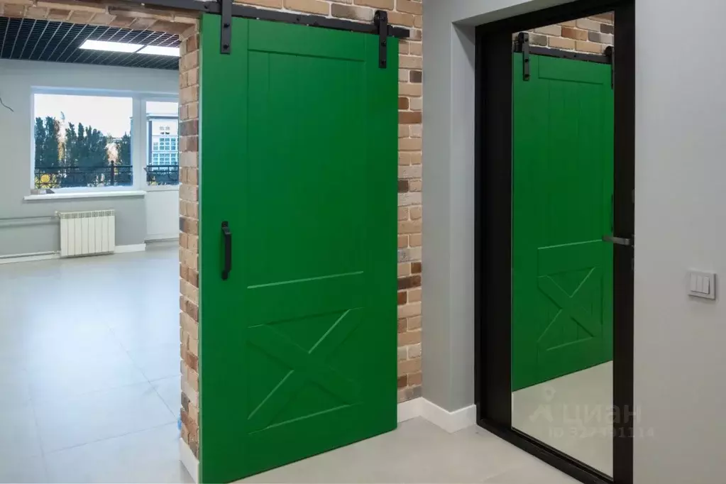 Офис в Самарская область, Тольятти Спортивная ул., 1А (121 м) - Фото 1