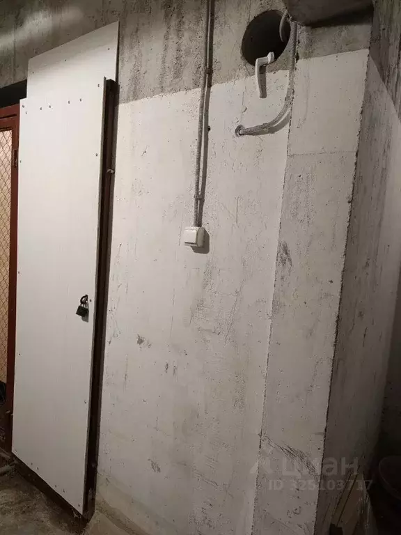 Гараж в Московская область, Химки ул. Юннатов, 21к4 (5 м) - Фото 2